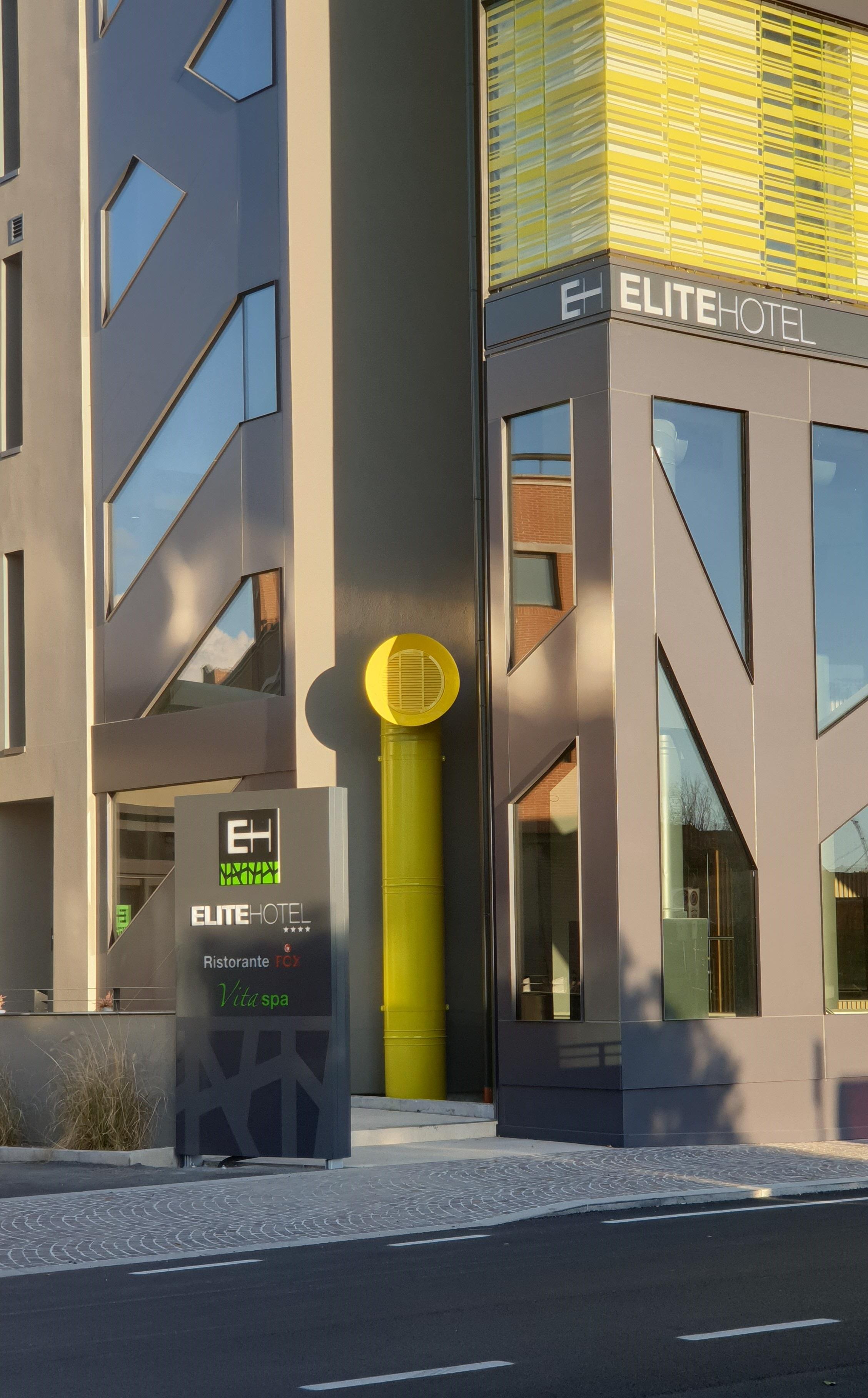 Elite &